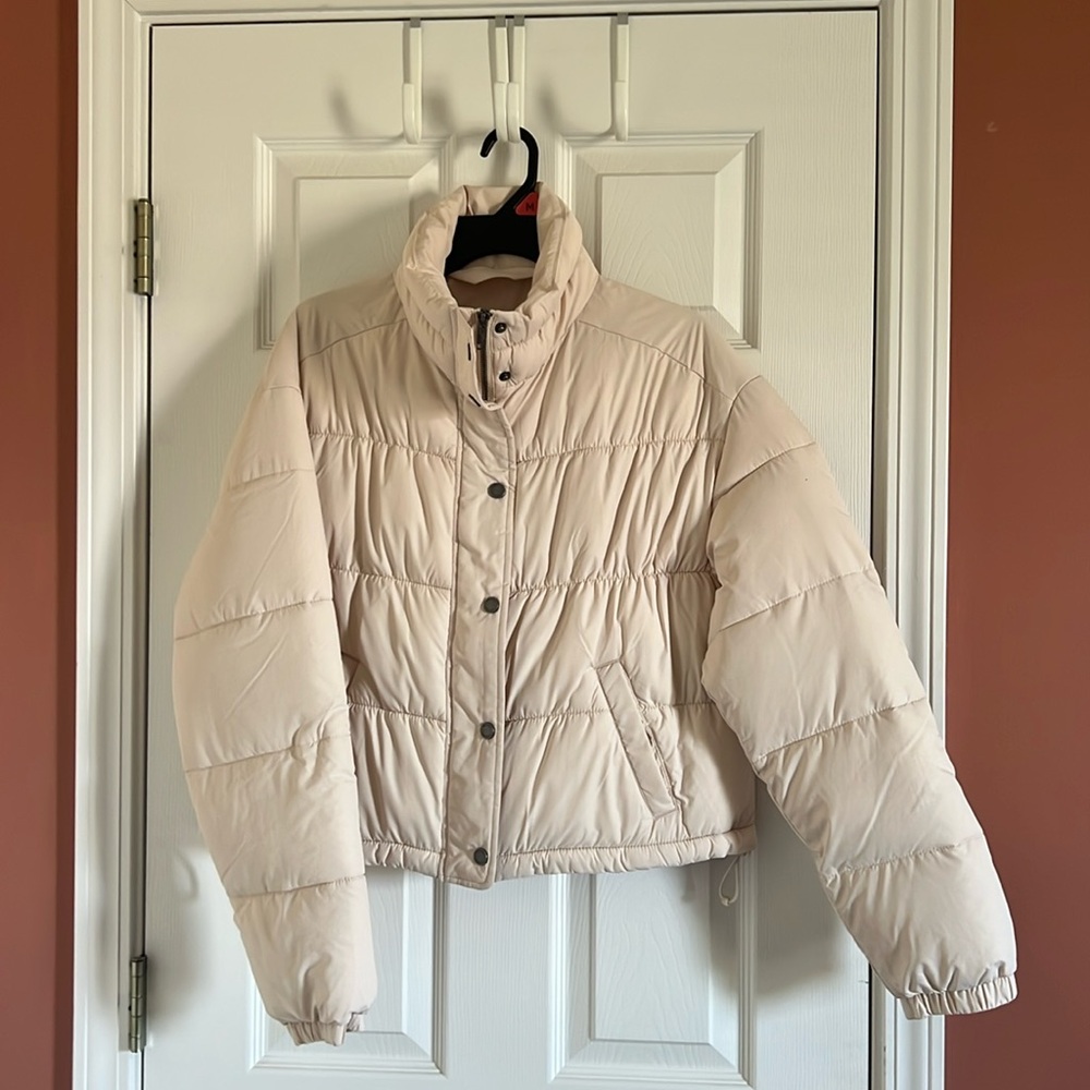 Hollister Puffer Jacket